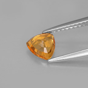 Safira laranja natural 0,88ct, trillion, VS