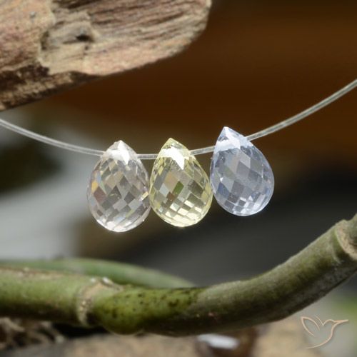 2.29ctw Natural Multicolorido Safira, Briolette, VVS