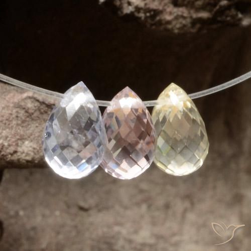 2.27ctw Natural Multicolorido Safira, Briolette, VVS