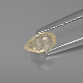 Safira ouro natural 0,79ct, briolete, VVS-VS