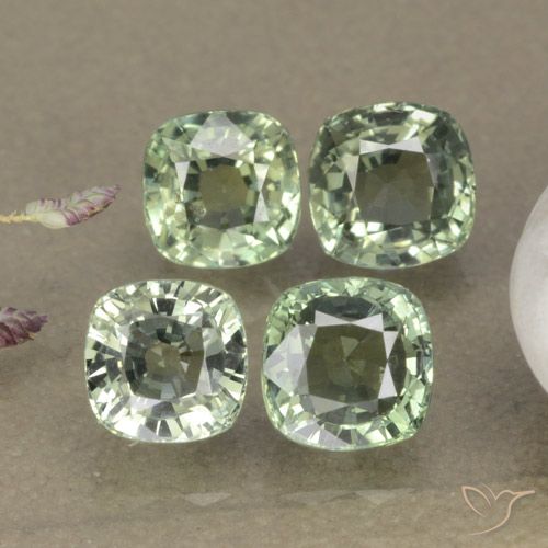 3.54ctw Natural Pale Green    Safira, Almofada, VVS-VS