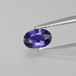 Safira violeta natural 0,54ct, corte oval, VVS-VS