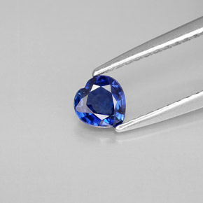 Safira azul natural 0,38ct, formato de coração, VS
