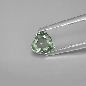 Safira verde natural 0,90ct, formato de coração, VVS-VS