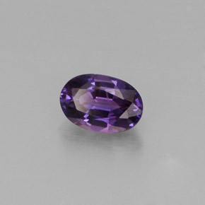 Safira violeta natural 0,67ct, corte oval, VS