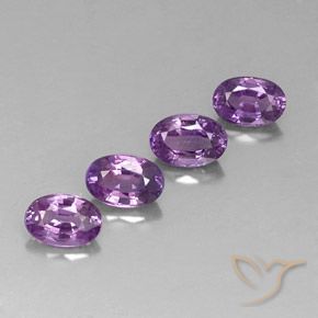Pedras preciosas de Safira Violeta Claro-Médio natural de 2.61 ct, oval, VVS-VS