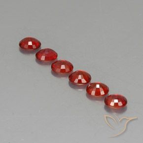 Pedras preciosas de Safira Vermelho brilhante natural de 1.81 ct, oval, VVS-VS