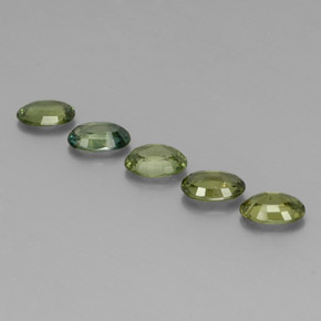 Pedras preciosas de safira verde natural de 2,69 ct, corte oval, VVS-VS