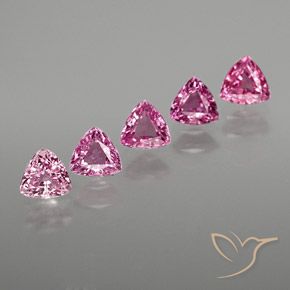 Pedras preciosas de Safira rosa médio natural de 1.53 ct, Trilhão, VS