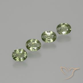 1.53ctw Natural Verde Floresta Claro Safira, oval, VS