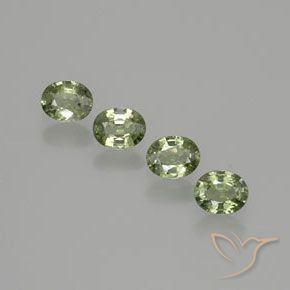 Pedras preciosas de Safira Verde Floresta Claro natural de 1.53 ct, oval, VS