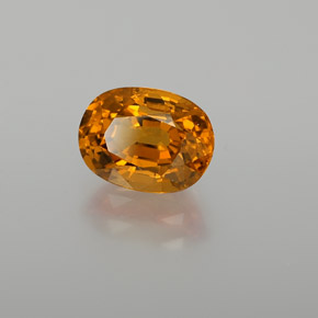Safira Laranja Médio Natural 2.68ct, Corte Oval, VS