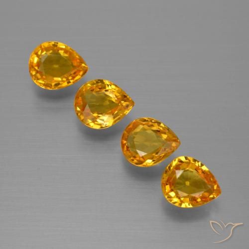 Pedras preciosas de Safira Laranja escuro-dourado natural de 2.56 ct, Formato de pêra, VVS-VS