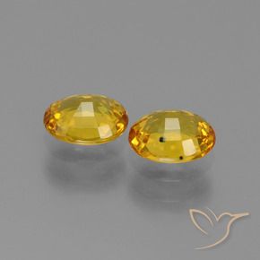 Pedras preciosas de Safira Amarelo escuro natural de 1.52 ct, oval, VS