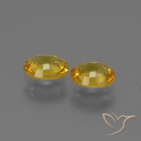 Pedras preciosas de Safira Amarelo escuro natural de 1.30 ct, oval, VVS-VS