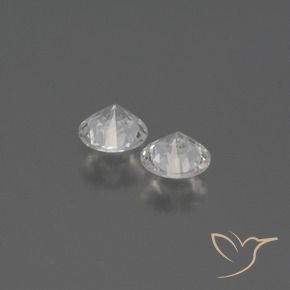 Pedras preciosas de Safira Branco claro natural de 0.65 ct, Redondo, VVS-VS