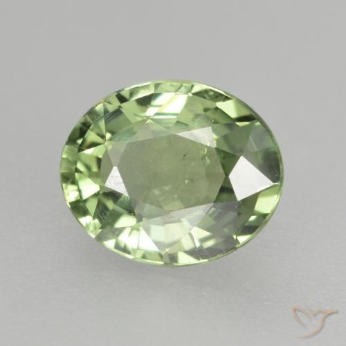 0.75ct Natural Verde muito claro Safira, oval, VVS