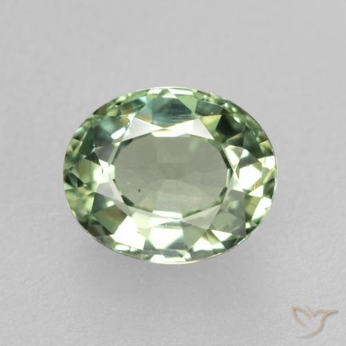 0.76ct Natural Medium Light Green Safira, oval, VVS-VS