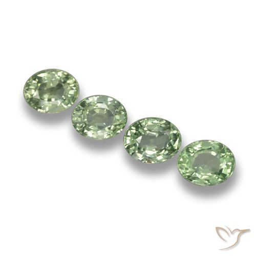 3.42ctw Natural Medium Light Green Safira, oval, VVS-VS