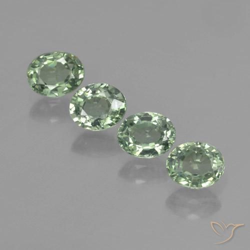 3.07ctw Natural Verde Médio-Claro Safira, oval, VVS-VS