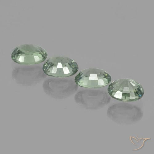 Pedras preciosas de Safira Verde Médio-Claro natural de 3.07 ct, oval, VVS-VS