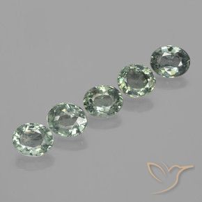 Pedras preciosas de Safira verde quente natural de 3.85 ct, oval, VVS-VS