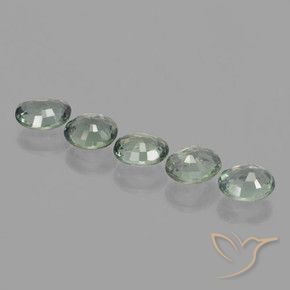 Pedras preciosas de Safira verde quente natural de 3.85 ct, oval, VVS-VS