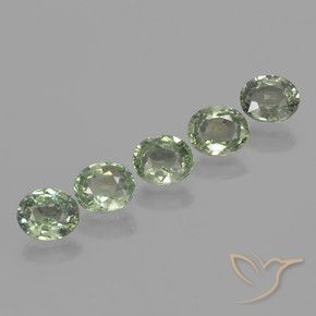 Pedras preciosas de Safira Verde floresta natural de 4.24 ct, oval, VVS-VS