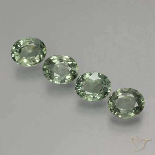 2.89ctw Natural Verde floresta Safira, oval, VVS-VS
