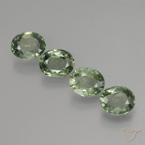 2.80ctw Natural Luz verde Safira, oval, VVS-VS