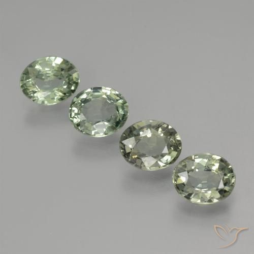 2.99ctw Natural Luz verde Safira, oval, VVS-VS