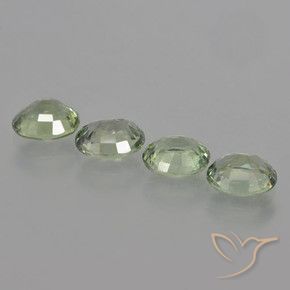 Pedras preciosas de Safira Verde floresta natural de 3.30 ct, oval, VVS-VS