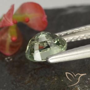 Safira Luz verde Natural 0.85ct, oval, VVS-VS