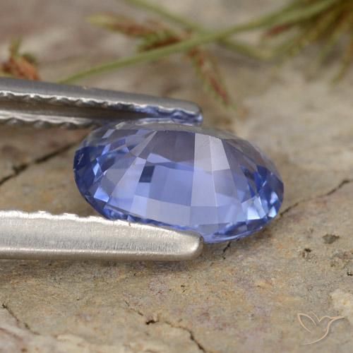 Safira Azul marinho médio Natural 0.81ct, oval, VVS-VS