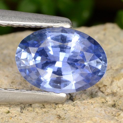 Safira azul solta de 0,82 quilates, corte oval de 6,9 x 4,9 mm do Sri Lanka, Photo A