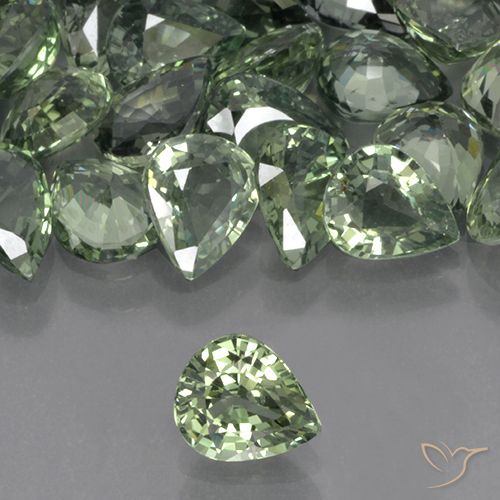 0.68ct Natural Luz verde Safira, Formato de pêra, VVS-VS