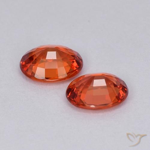 Pedras preciosas de Safira vermelho intenso natural de 1.48 ct, oval, VVS
