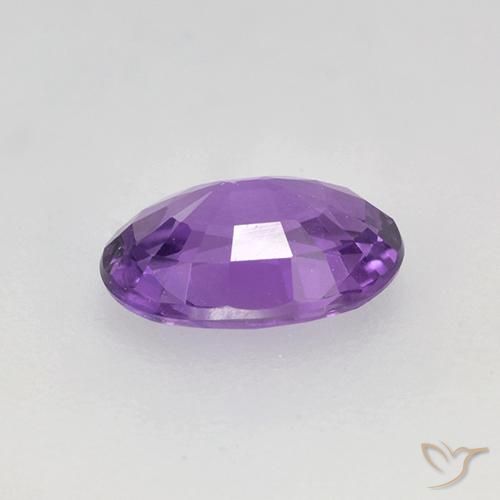 Safira Violeta Vívido Natural 0.78ct, oval, VVS