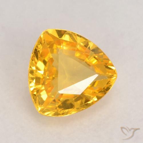 Safira Dourado médio Natural 0.62ct, Trilhão, VVS-VS