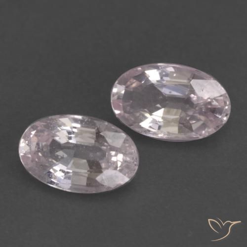 Pedras preciosas de Safira Branco-rosa arroxeado natural de 0.62 ct, oval, VVS-VS