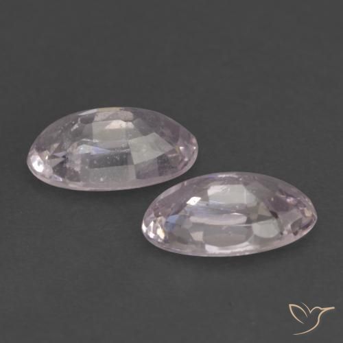 Pedras preciosas de Safira Branco-rosa arroxeado natural de 0.62 ct, oval, VVS-VS