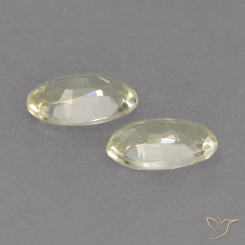 Pedras preciosas de Safira Luz amarela natural de 0.46 ct, oval, VVS-VS