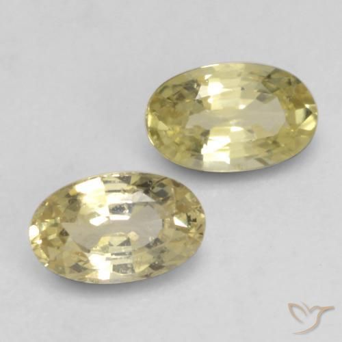 Pedras preciosas de Safira Amarelo claro médio natural de 0.64 ct, oval, VVS-VS