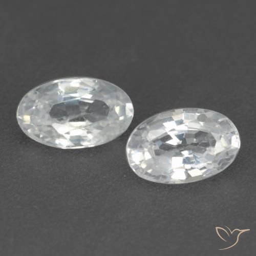 0.57ctw Natural Branco Safira, oval, VVS-VS