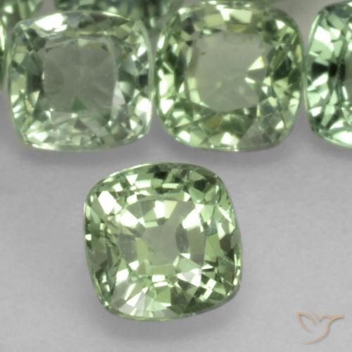 Safira Verde Sábio Claro Natural 0.42ct, Almofada, VVS-VS