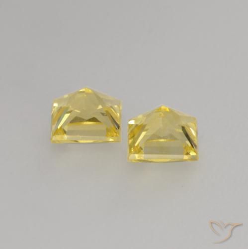 Pedras preciosas de Safira Amarelo claro médio natural de 0.57 ct, Quadrado, VVS-VS