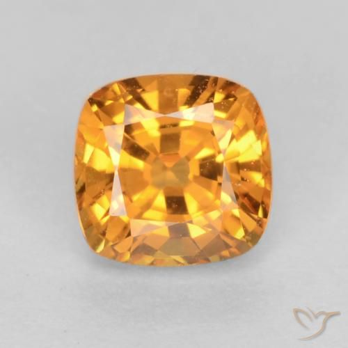 0.51ct Natural Laranja escuro-dourado Safira, Almofada, VS