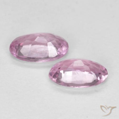 Pedras preciosas de Safira Roxo médio-claro natural de 0.50 ct, oval, VS