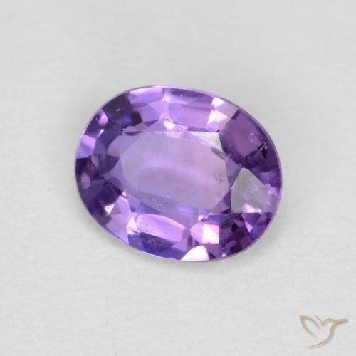 Safira Violeta médio Natural 0.40ct, oval, VVS-VS