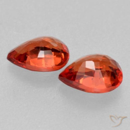 Pedras preciosas de Safira Fogo vermelho natural de 0.75 ct, Formato de pêra, VS